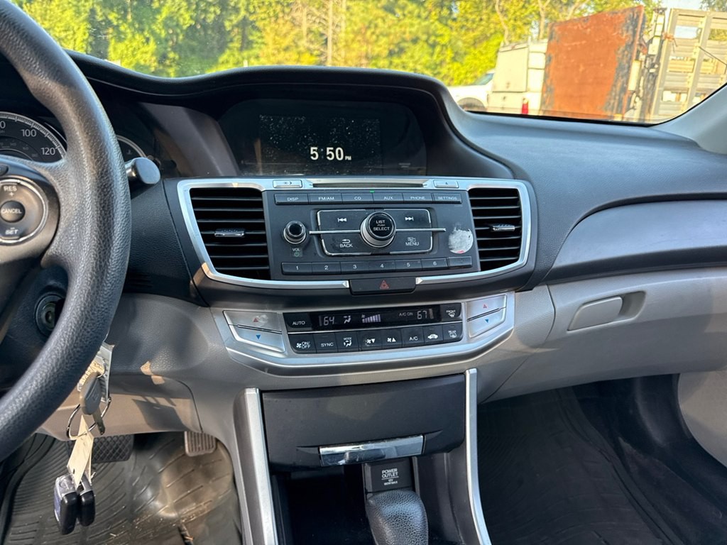 2013 Honda Accord Image 4