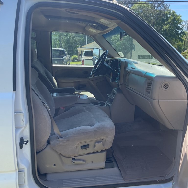 2002 Chevrolet Silverado 1500 Image 9