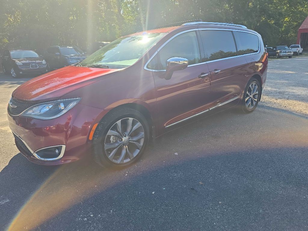 2017 Chrysler Pacifica Image 2