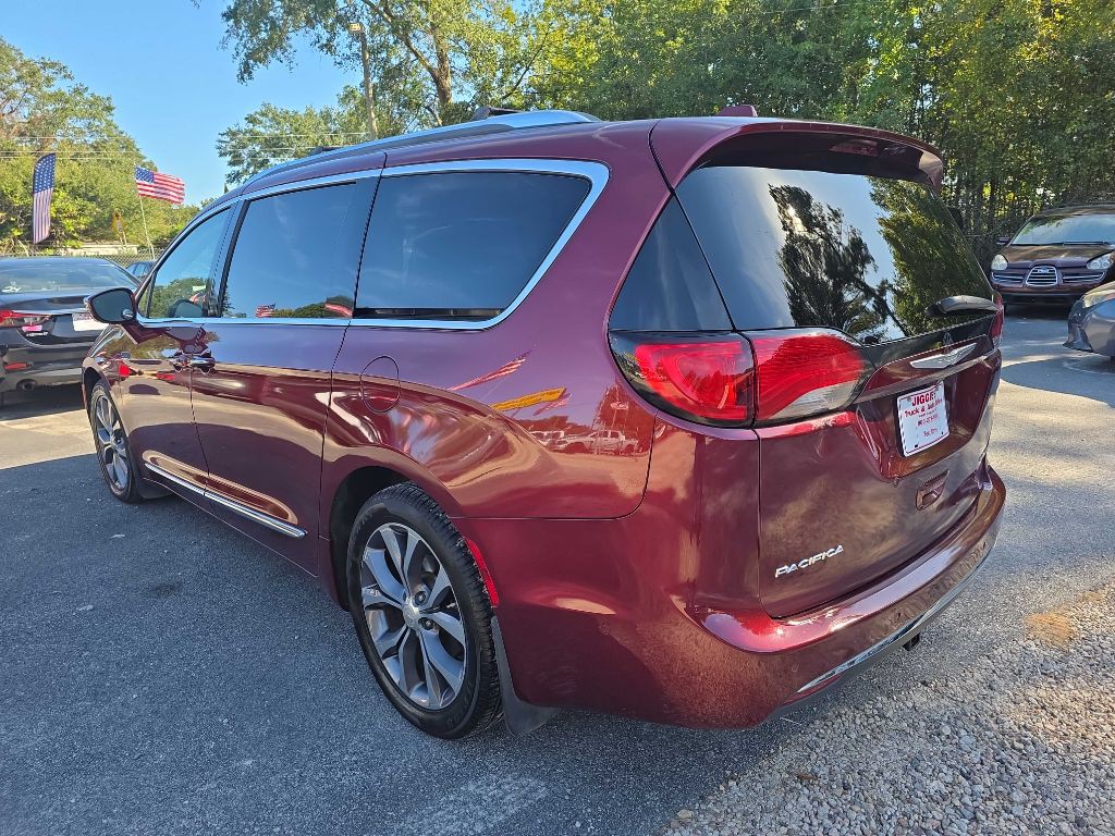 2017 Chrysler Pacifica Image 5