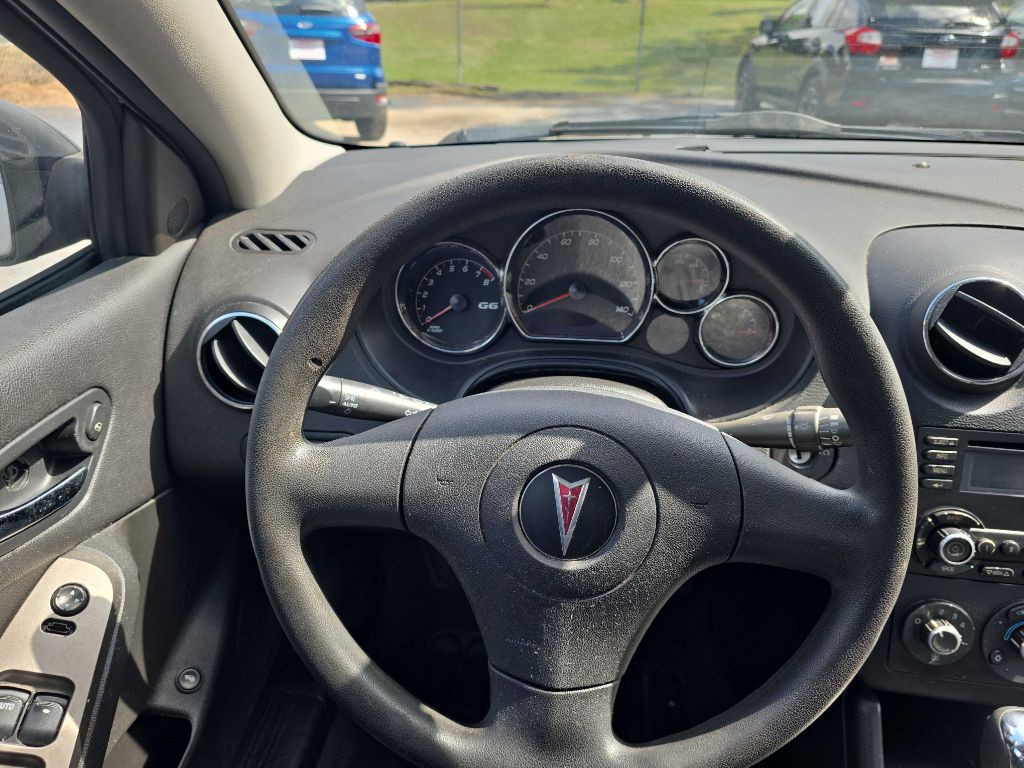 2008 Pontiac G6 Image 12