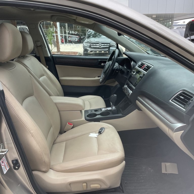 2016 Subaru Outback Image 6