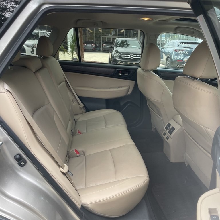 2016 Subaru Outback Image 9
