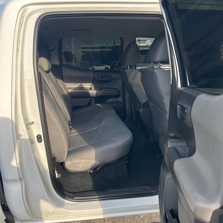 2021 Toyota Tacoma Image 11