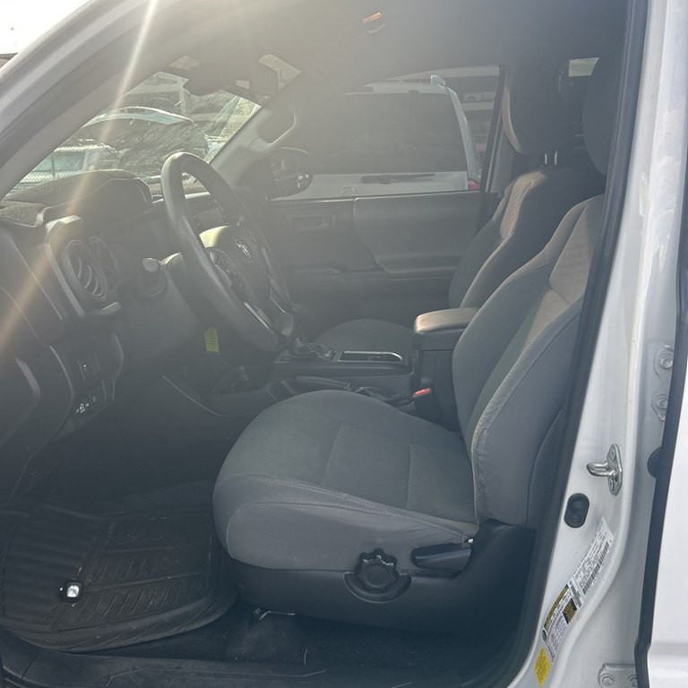 2021 Toyota Tacoma Image 12