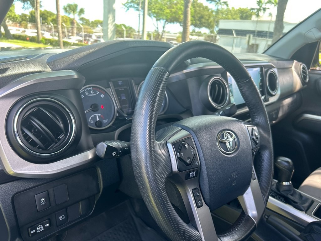 2020 Toyota Tacoma Image 5