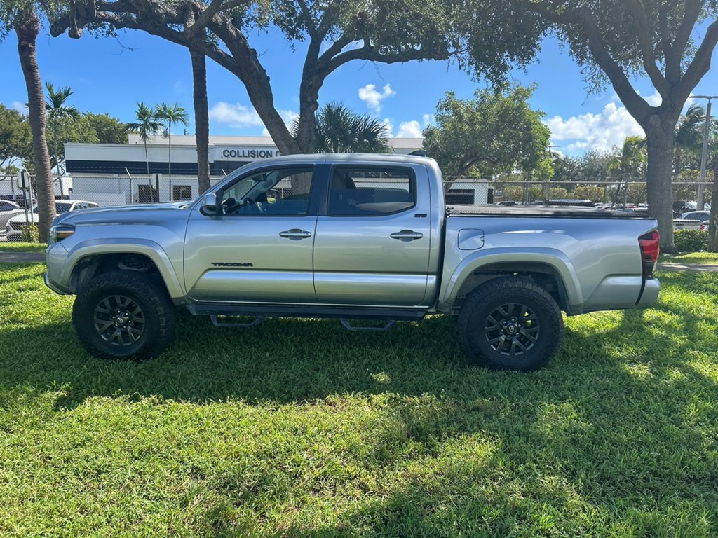 2020 Toyota Tacoma Image 8