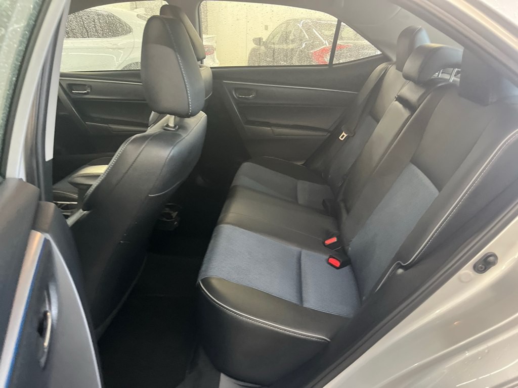 2015 Toyota Corolla Image 4