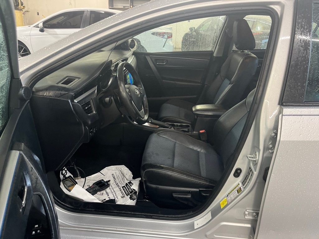 2015 Toyota Corolla Image 6