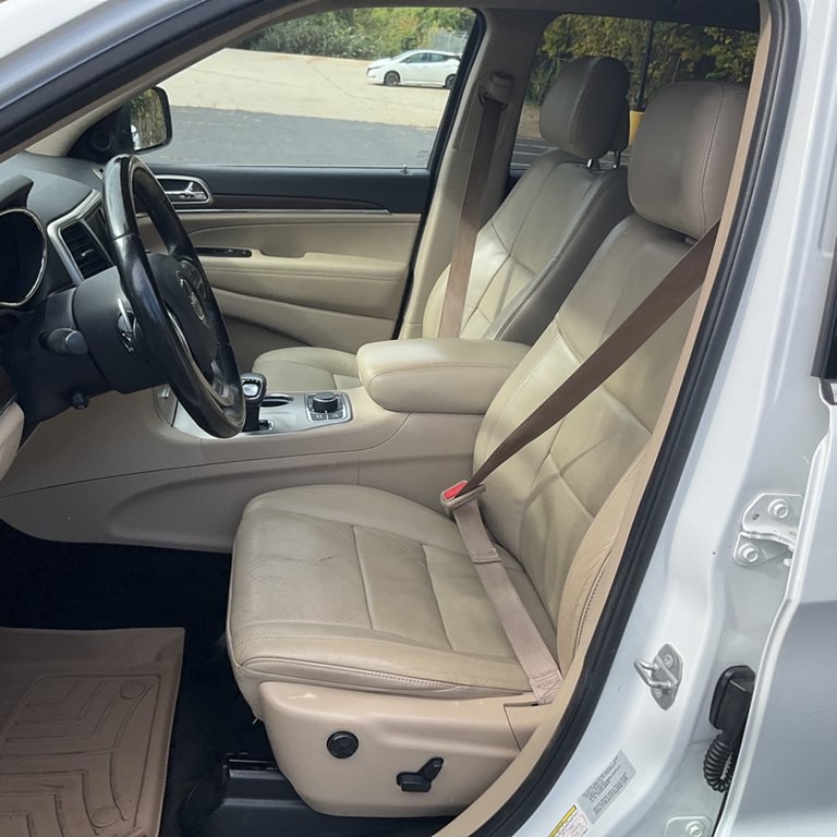 2015 Jeep Grand Cherokee Image 16