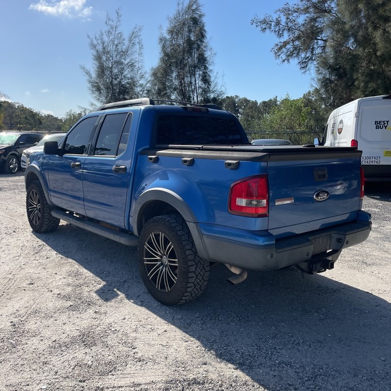 2010 Ford Explorer Image 11
