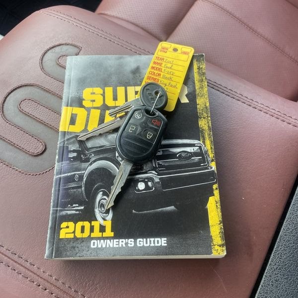 2011 Ford F-250 Image 28