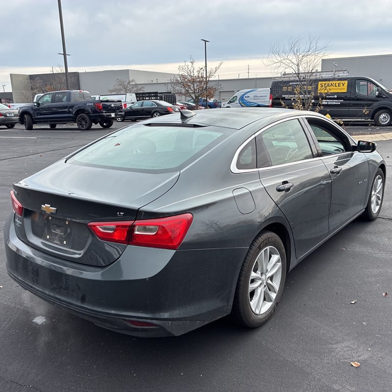 2018 Chevrolet Malibu Image 8