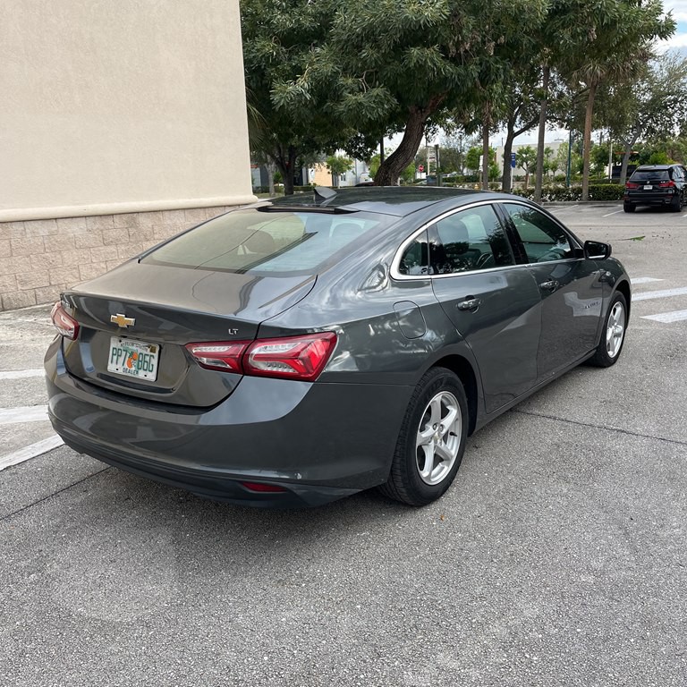 2018 Chevrolet Malibu Image 3