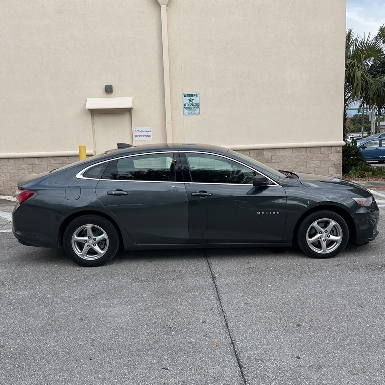 2018 Chevrolet Malibu Image 5