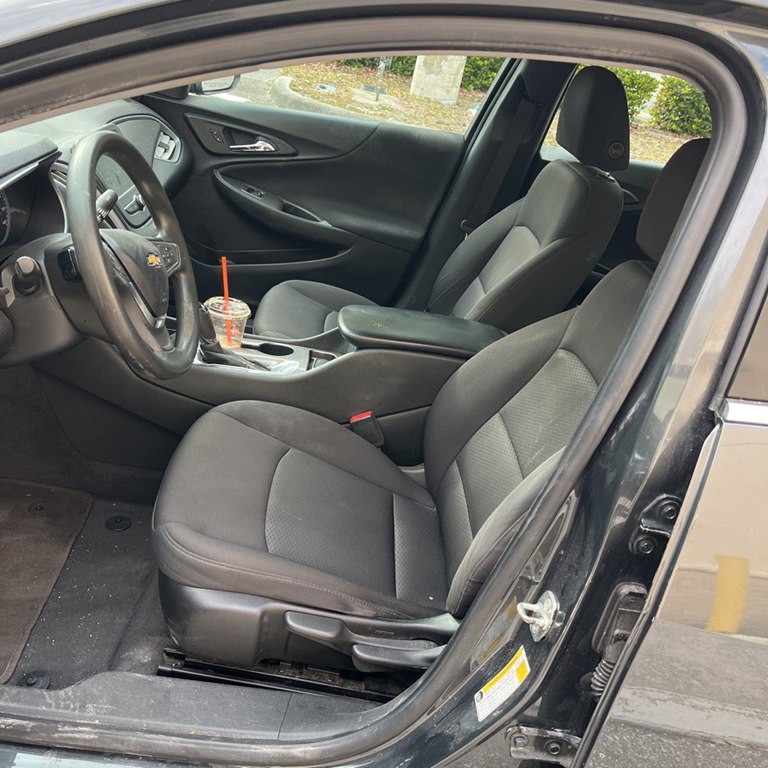 2018 Chevrolet Malibu Image 12