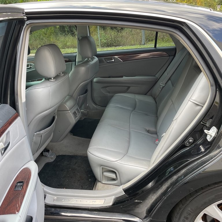 2008 Toyota Avalon Image 7