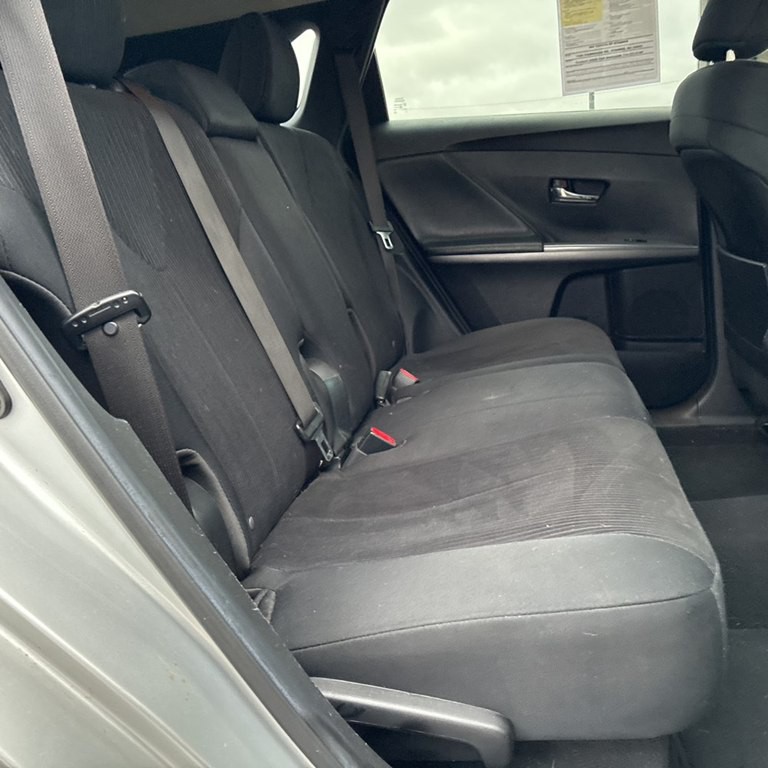 2013 Toyota Venza Image 11