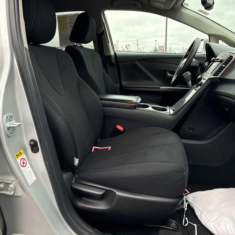 2013 Toyota Venza Image 12