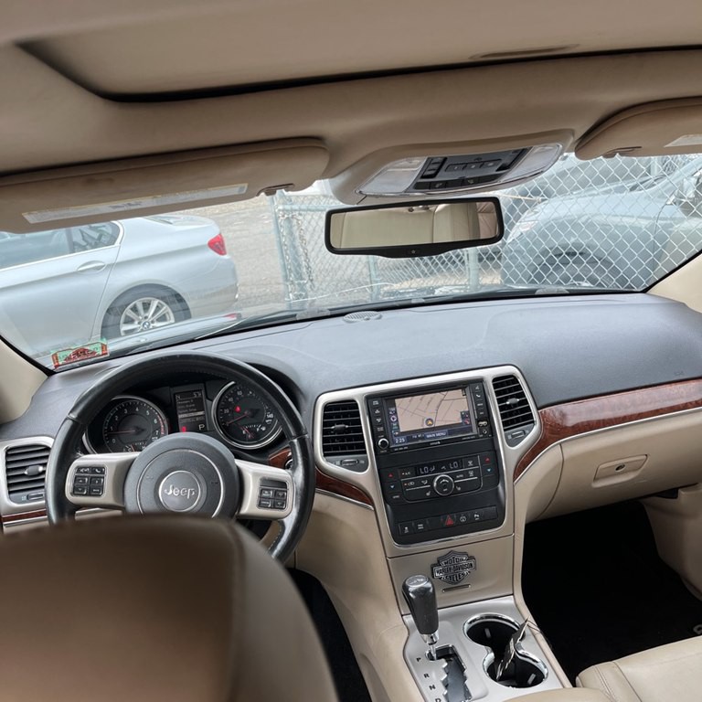 2013 Jeep Grand Cherokee Image 9