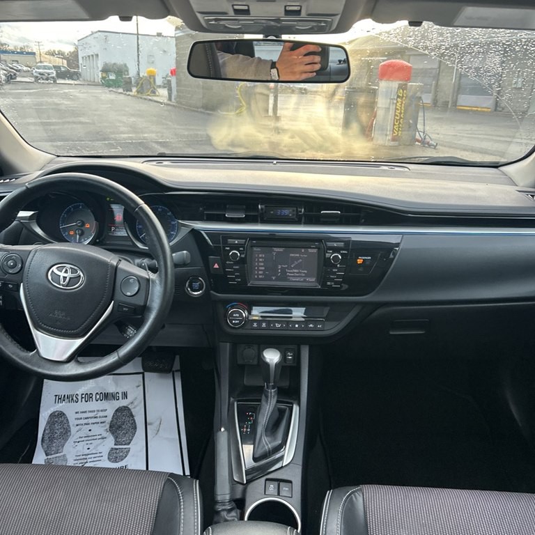 2014 Toyota Corolla Image 11