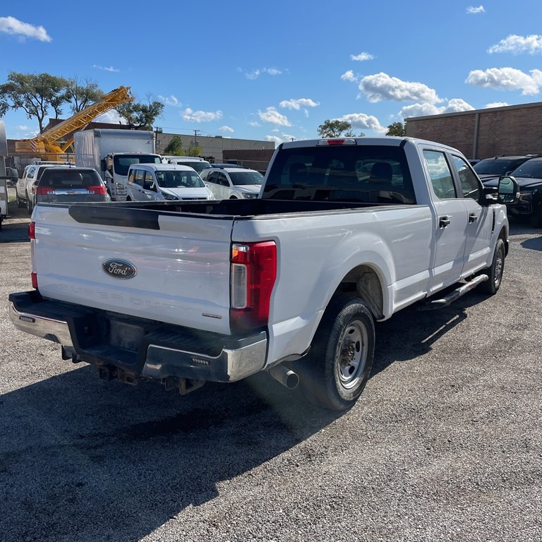 2017 Ford F-250 Image 4