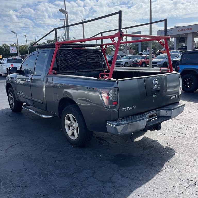 2005 Nissan Titan Image 2