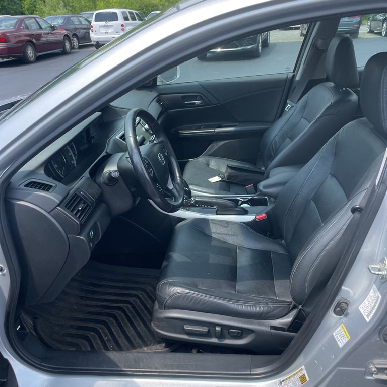 2013 Honda Accord Image 9