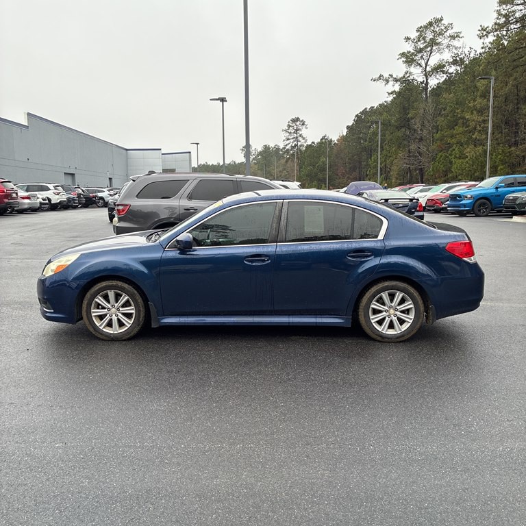 2011 Subaru Legacy Image 8