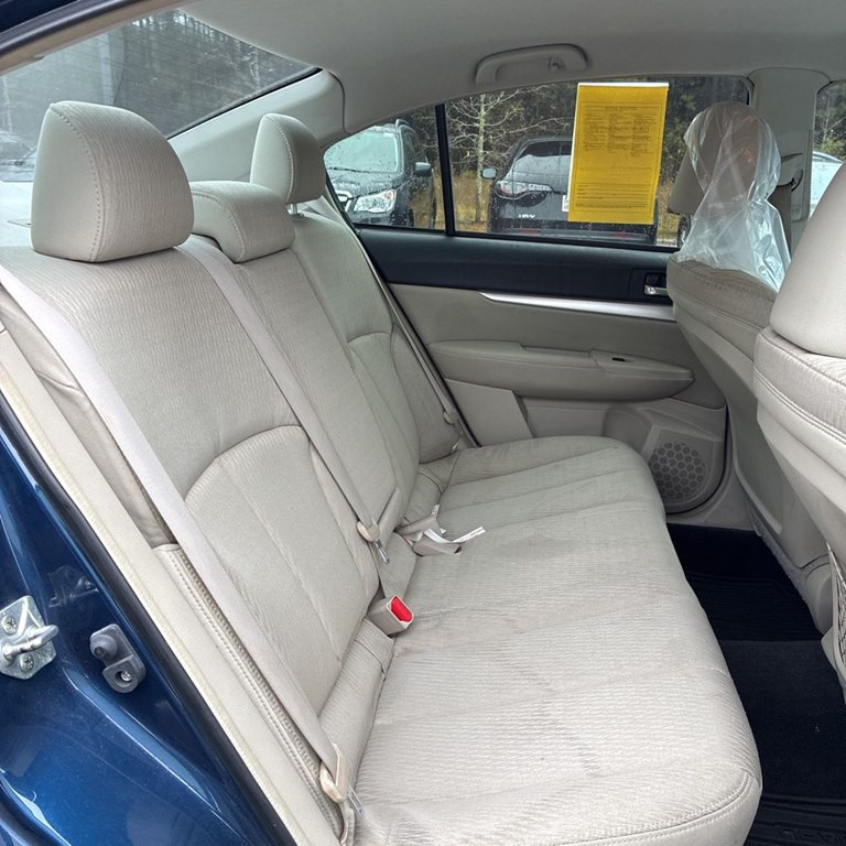 2011 Subaru Legacy Image 11