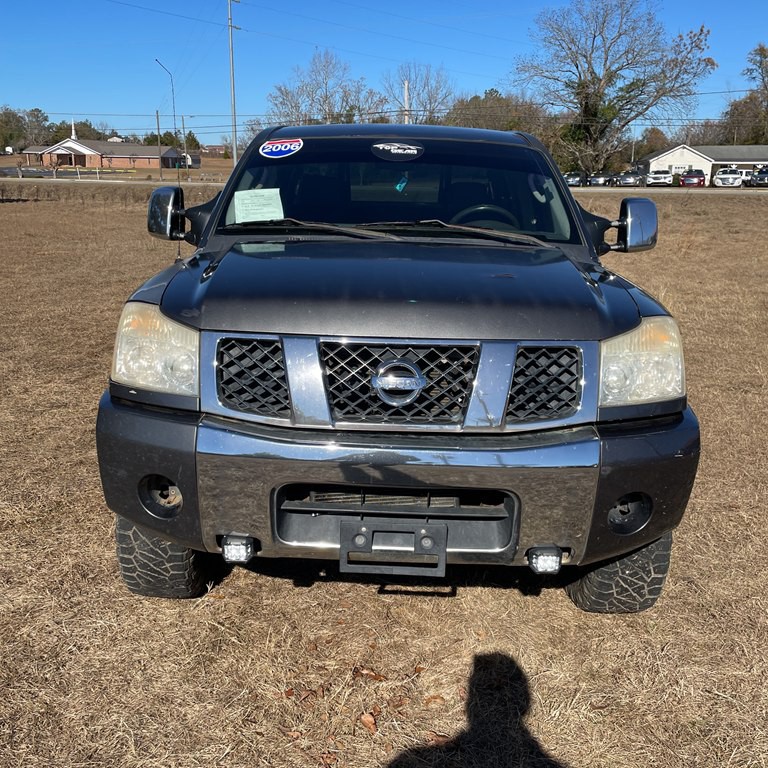2005 Nissan Titan Image 12