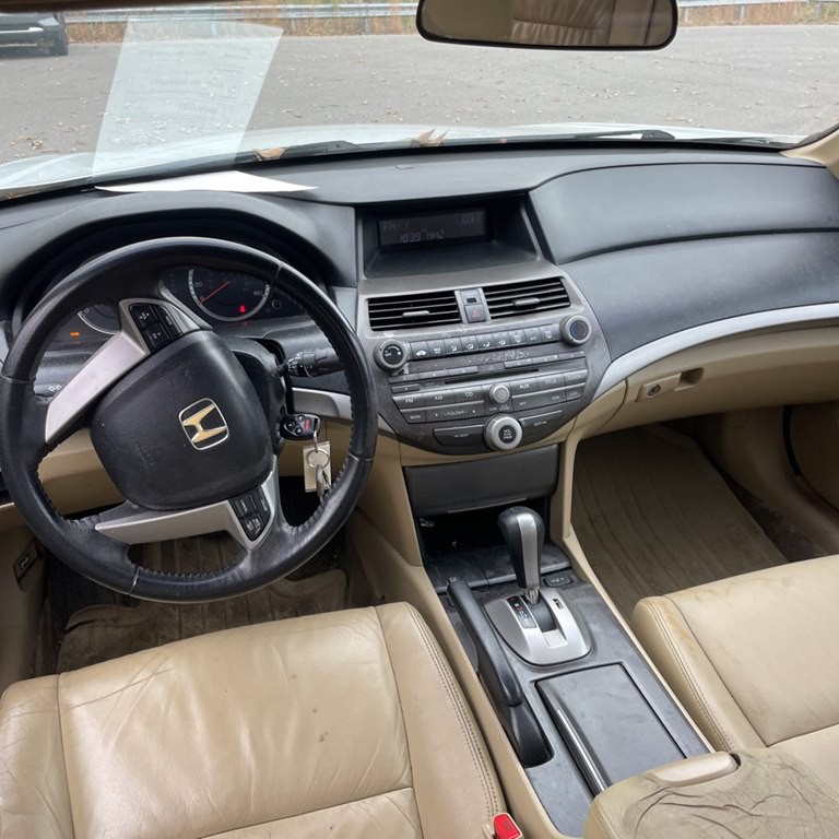 2011 Honda Accord Image 11