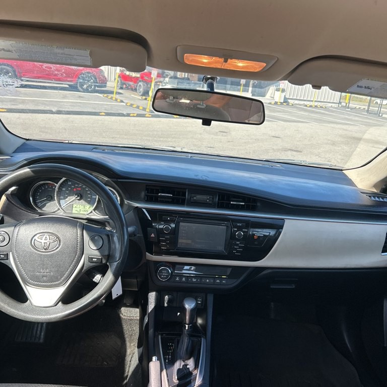 2015 Toyota Corolla Image 8