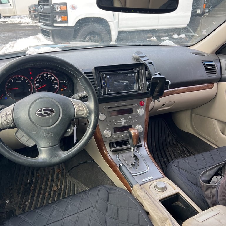 2009 Subaru Outback Image 2