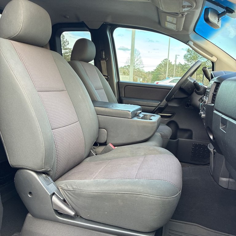 2008 Nissan Titan Image 4