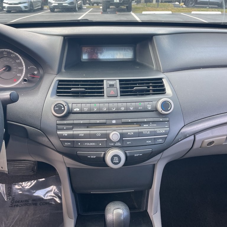 2009 Honda Accord Image 10