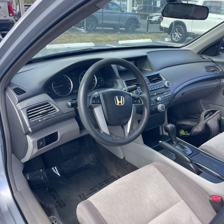 2009 Honda Accord Image 11