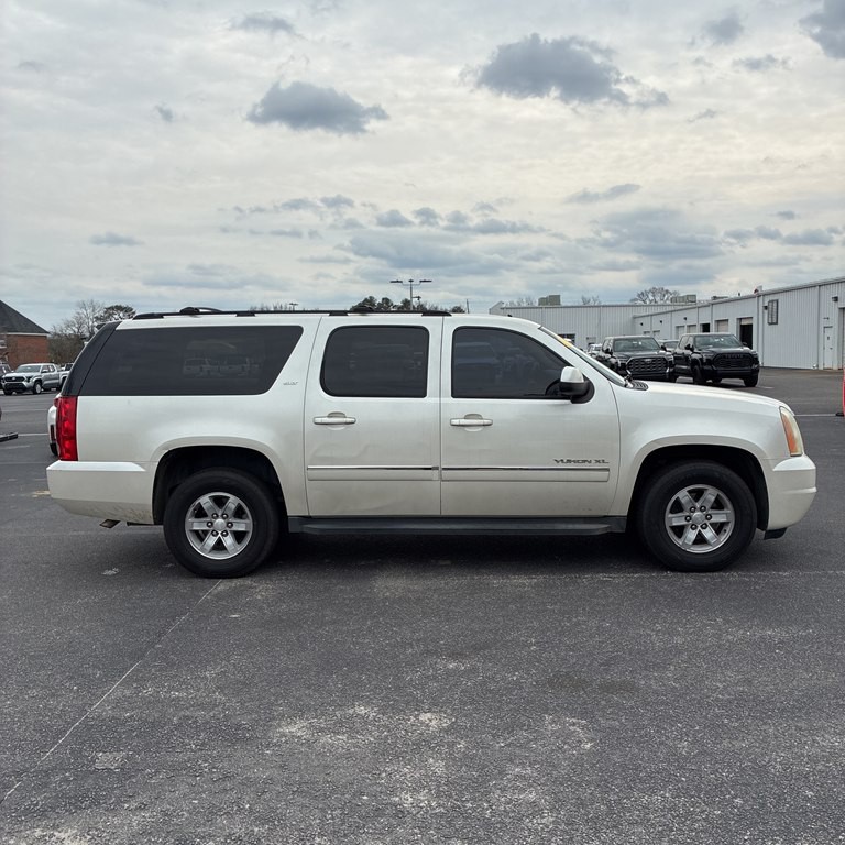 2012 GMC Yukon Image 1