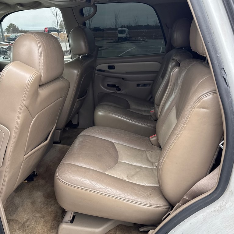 2005 GMC Yukon Image 4