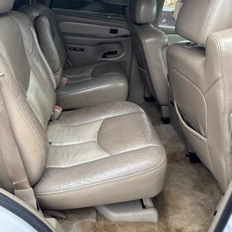 2005 GMC Yukon Image 8