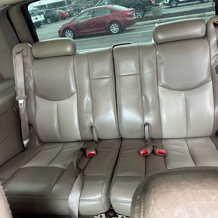 2005 GMC Yukon Image 10