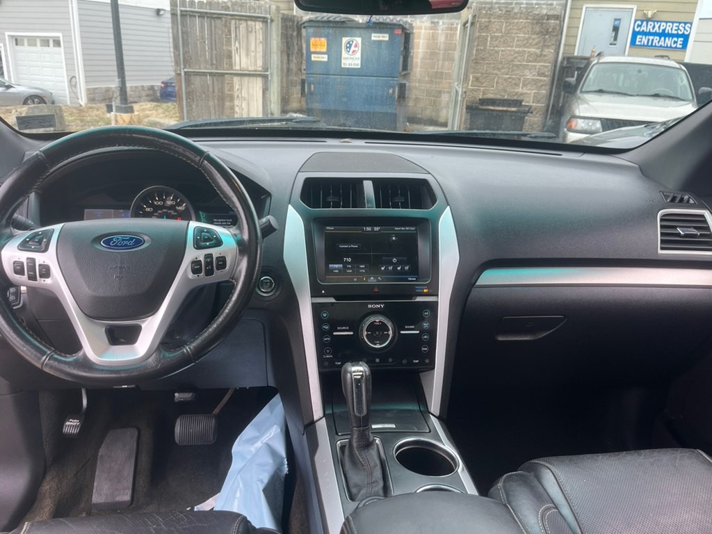 2013 Ford Explorer Image 11