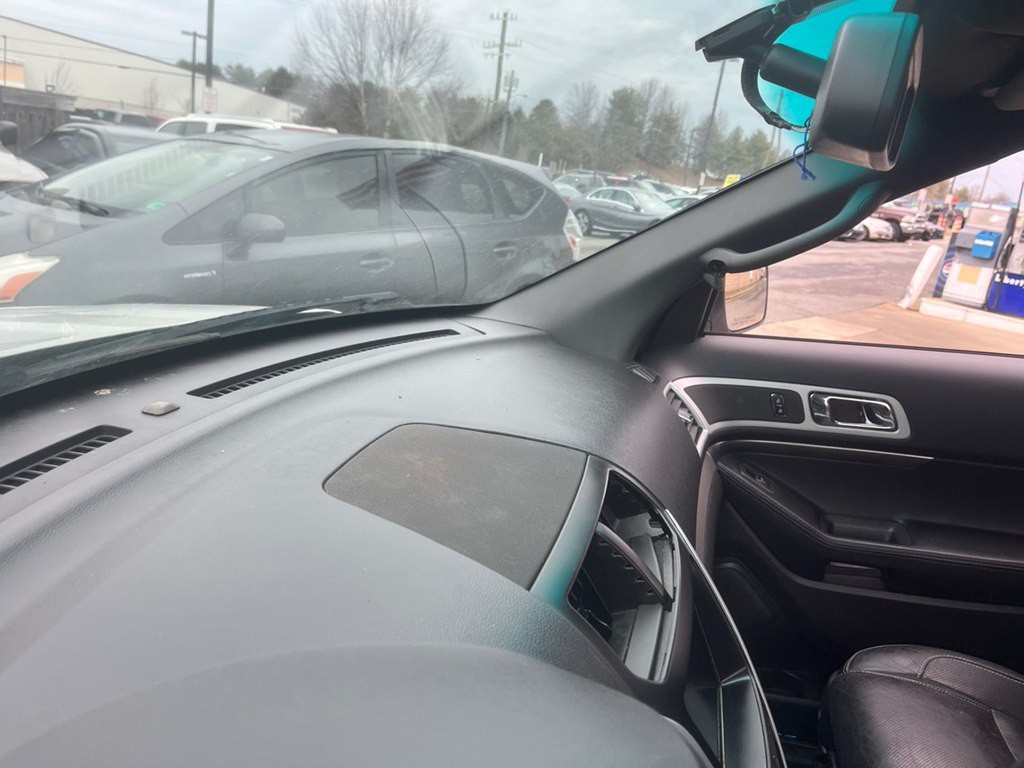 2013 Ford Explorer Image 12