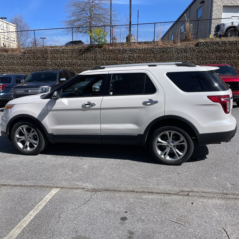 2013 Ford Explorer Image 1