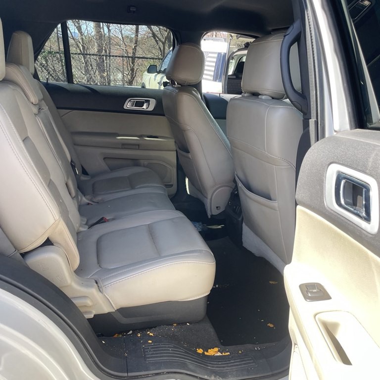 2013 Ford Explorer Image 13