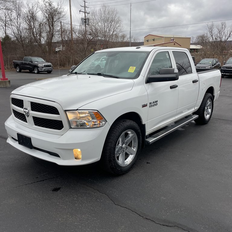 2016 RAM 1500 Image 3