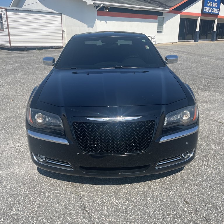 2012 Chrysler 300 Image 8