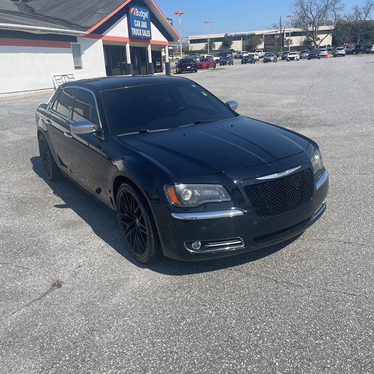 2012 Chrysler 300 Image 10