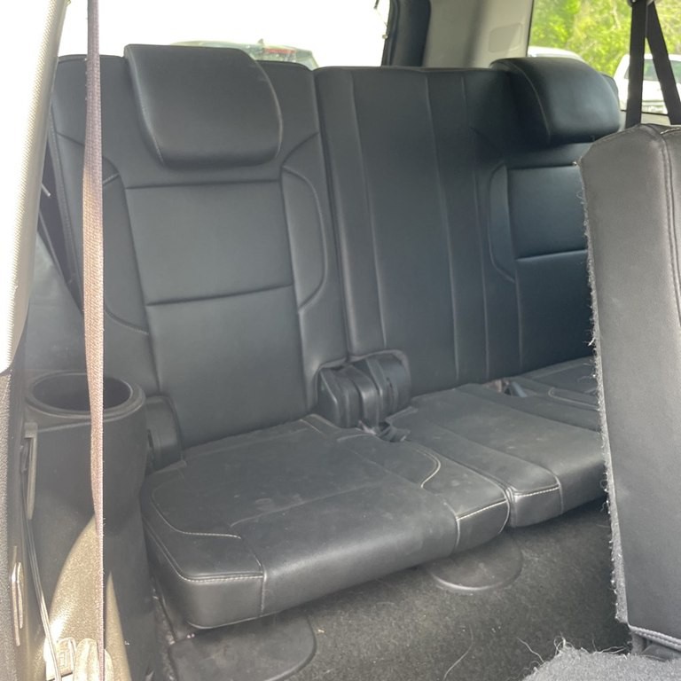 2016 Chevrolet Suburban Image 4