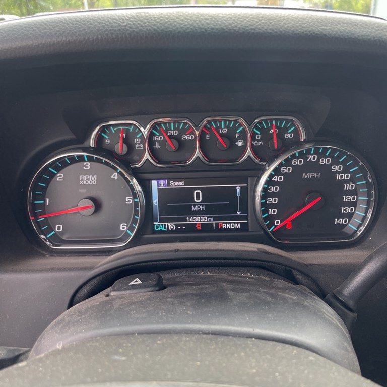 2016 Chevrolet Suburban Image 7